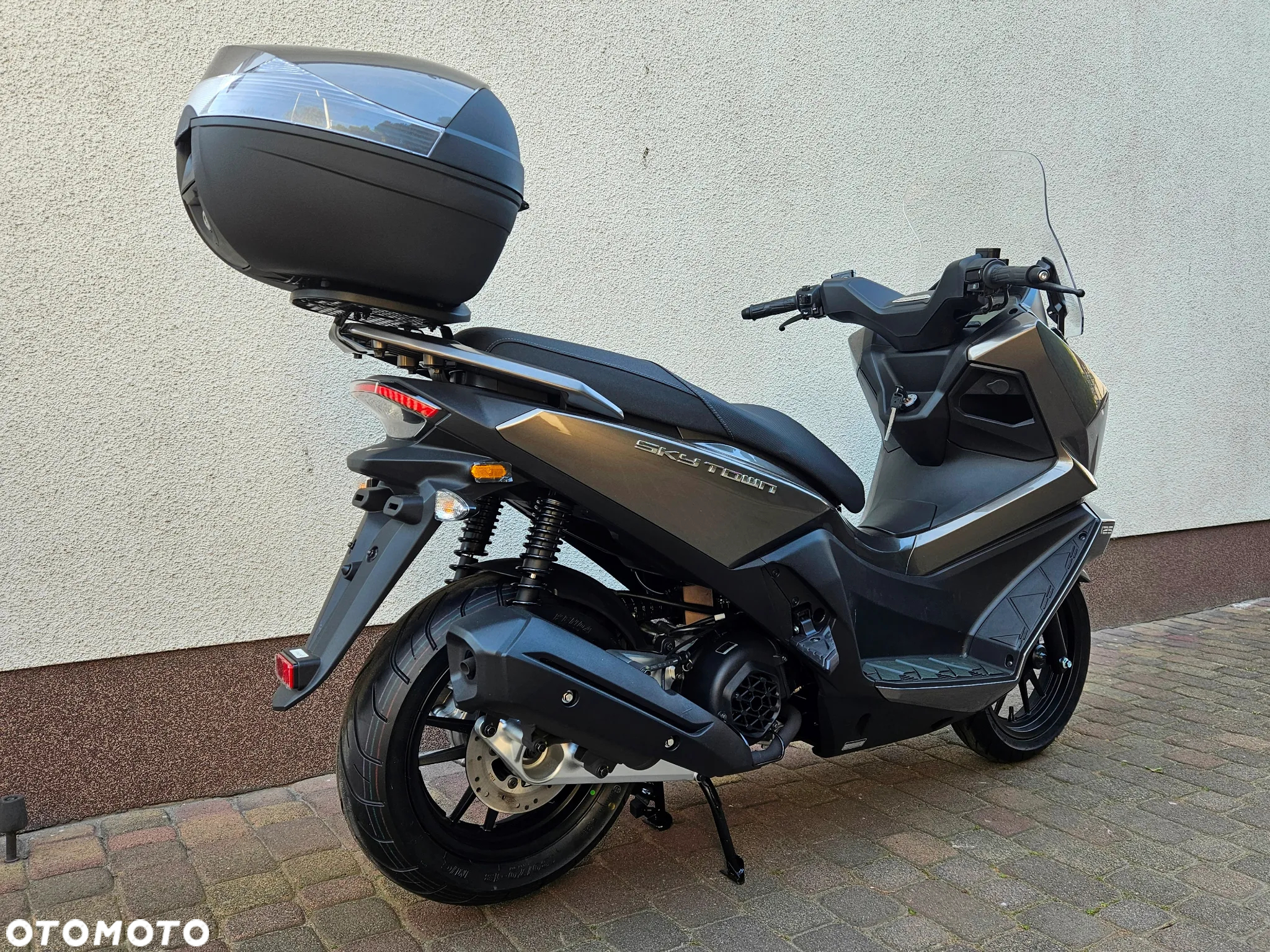 Kymco Skytown - 11
