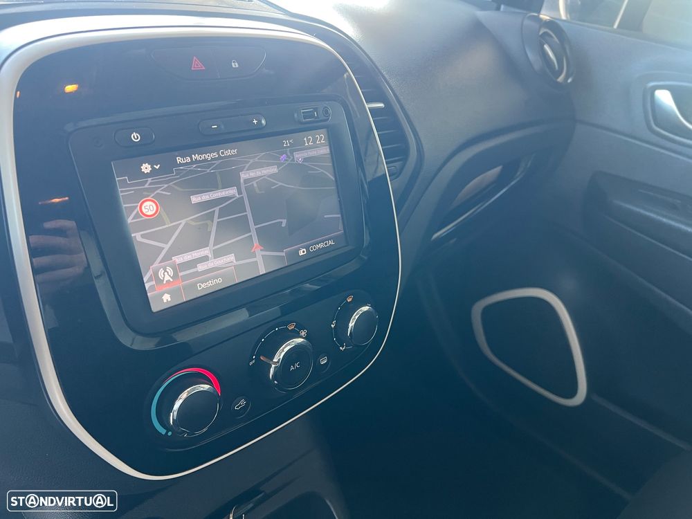 Renault Captur 0.9 TCE Exclusive - 30