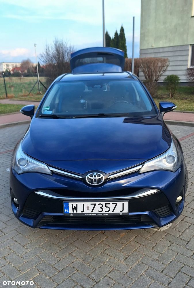Toyota Avensis 1.8 Premium - 7