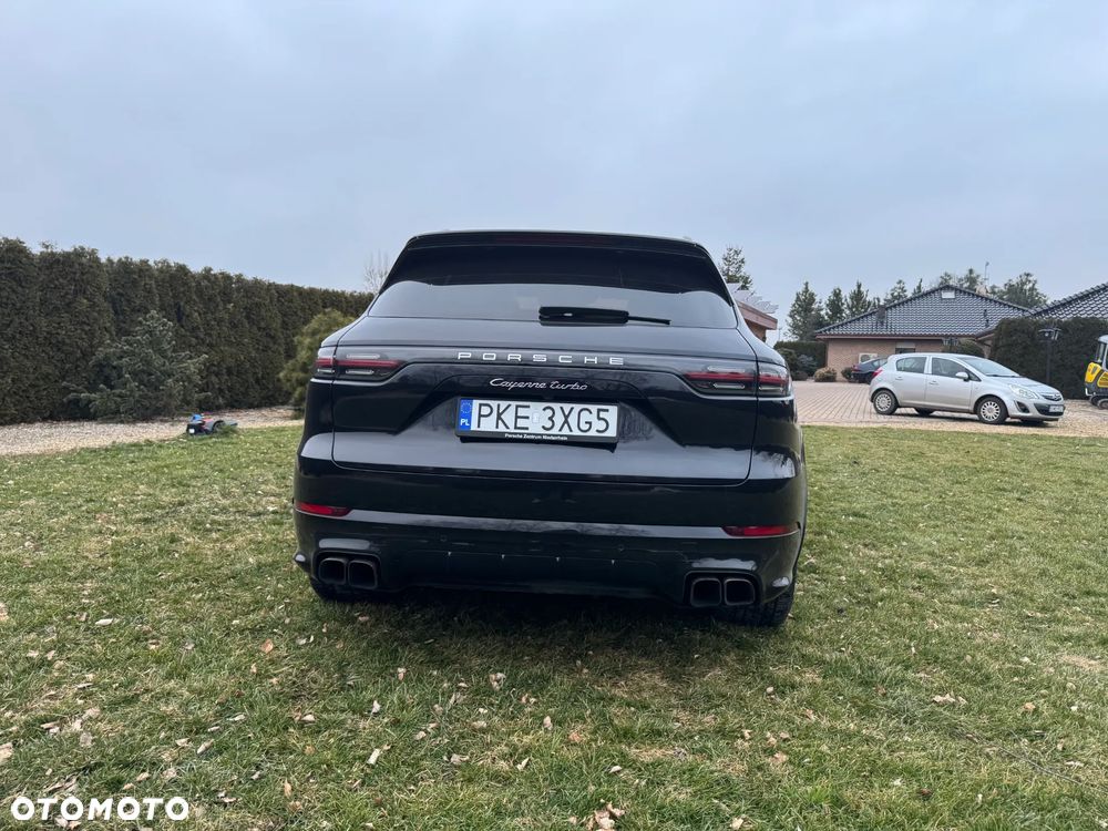 Porsche Cayenne Turbo - 8