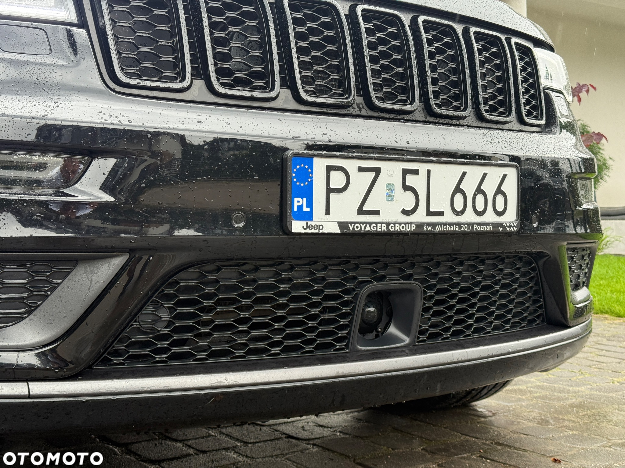 Jeep Grand Cherokee - 8