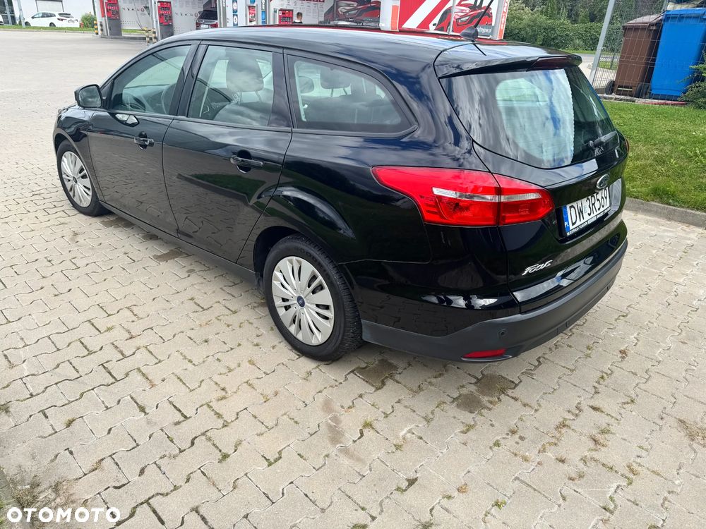 Ford Focus 1.5 TDCi SYNC Edition - 3