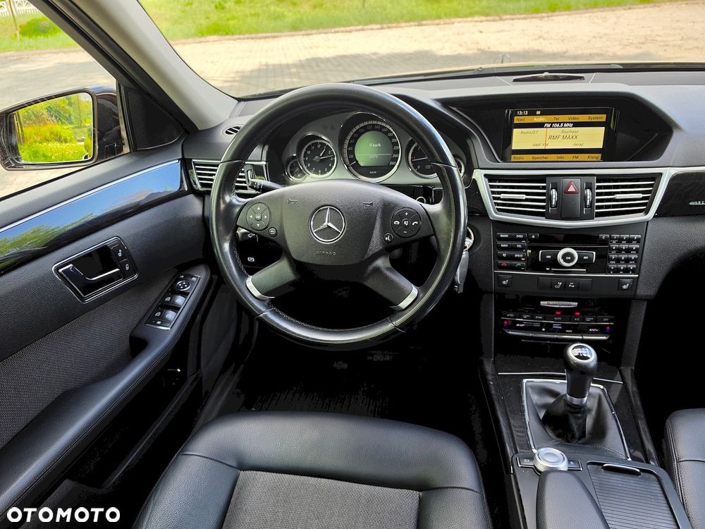 Mercedes-Benz Klasa E 250 CDI DPF BlueEFFICIENCY Avantgarde - 28