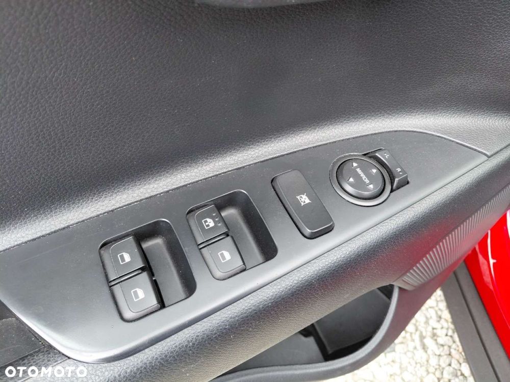 Kia Stonic - 10