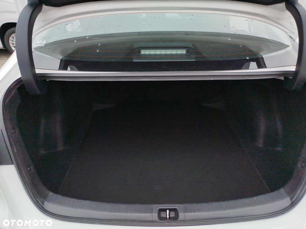 Toyota Corolla - 16