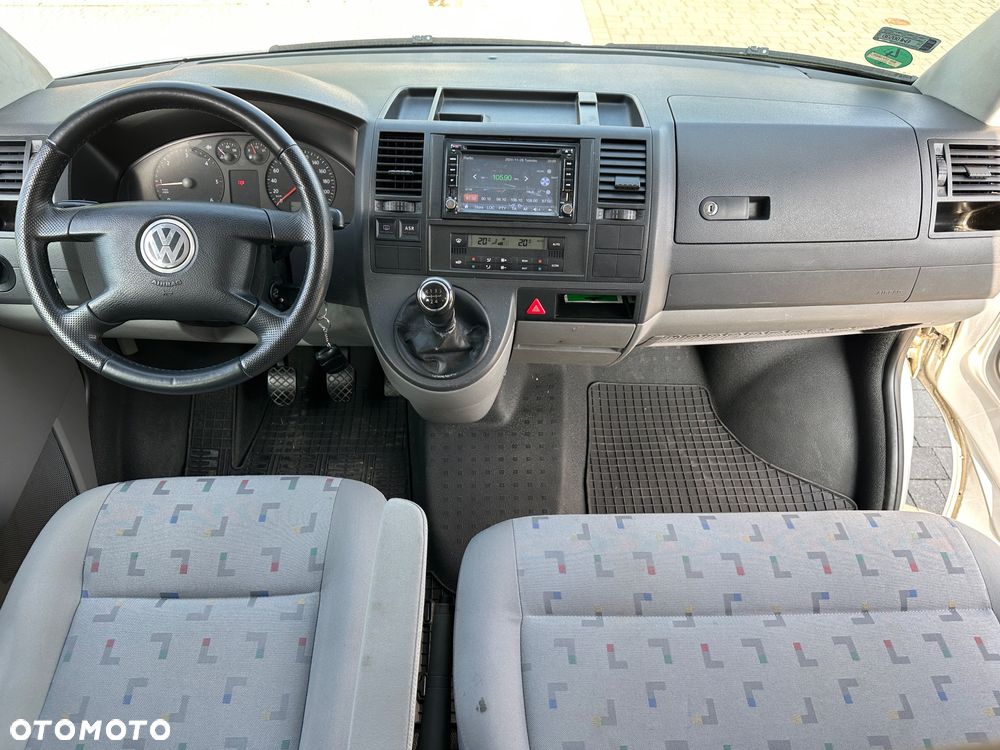 Volkswagen Transporter - 24