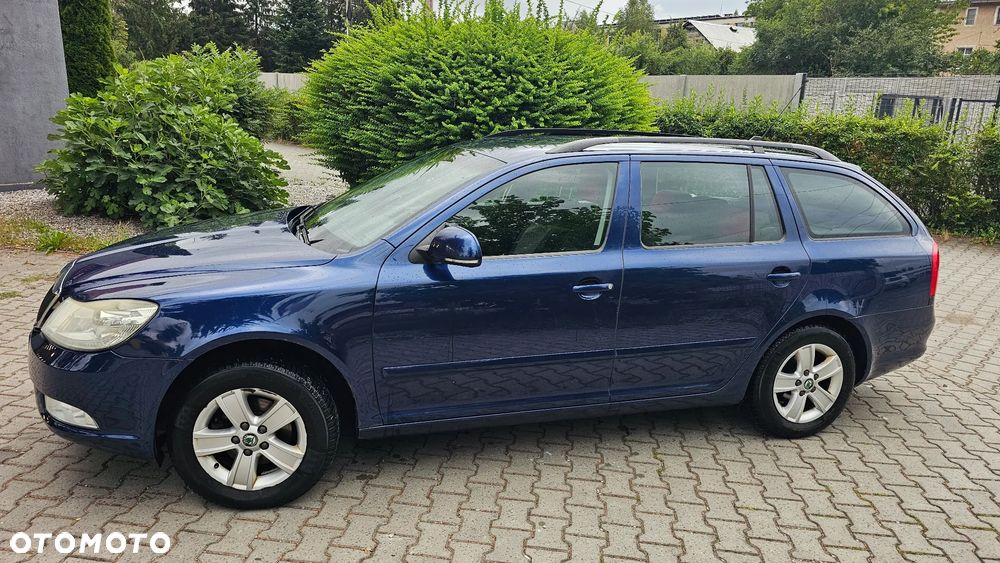 Skoda Octavia 1.6 TDI Ambiente - 2