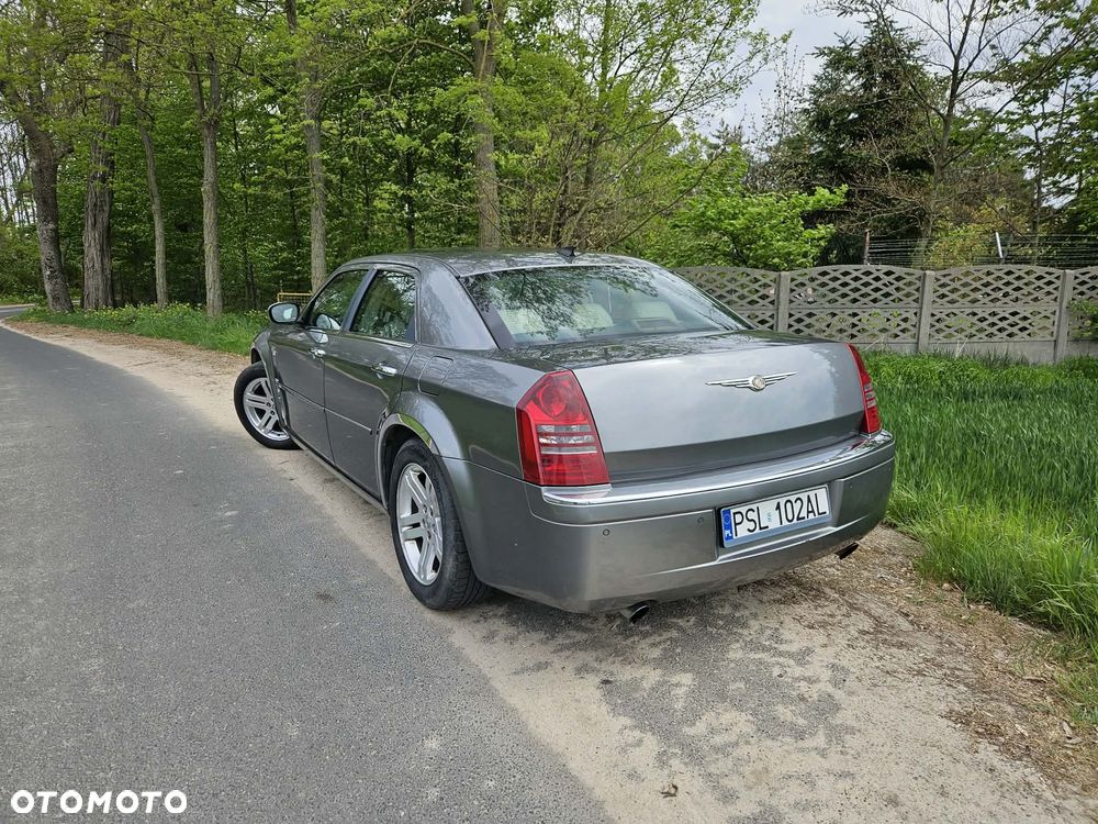 Chrysler 300C - 31