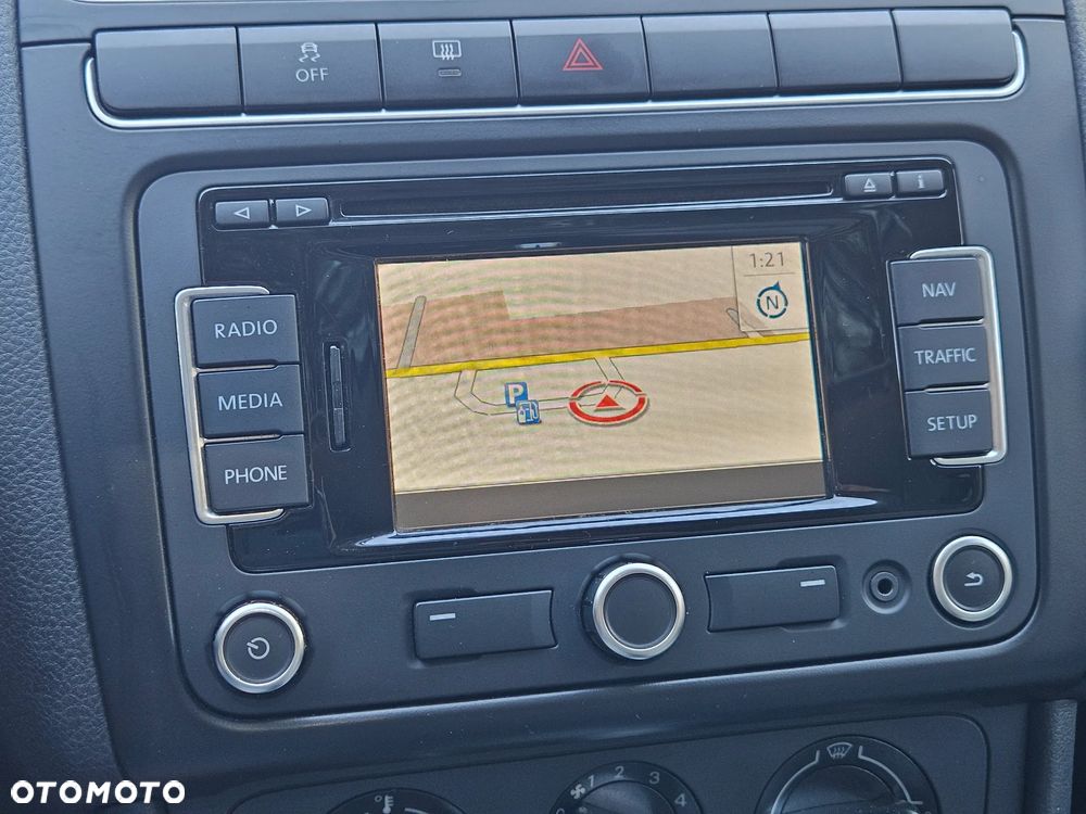 Volkswagen Polo 1.6 TDI DSG Highline - 23