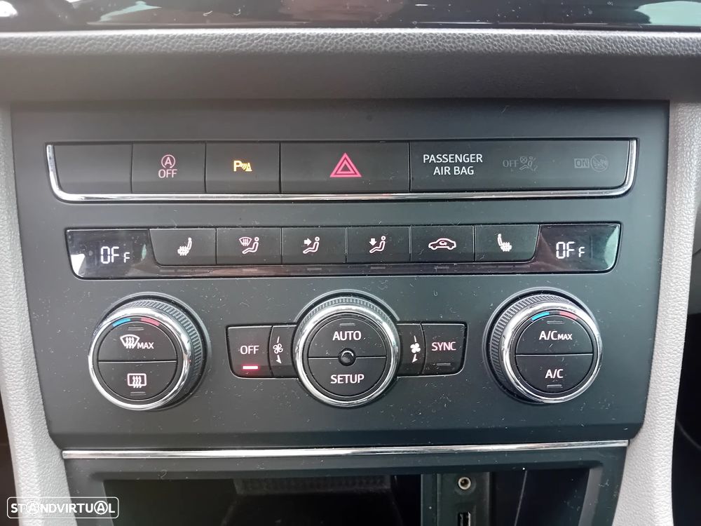 SEAT Leon ST 1.6 TDI Ecomotive Style - 27