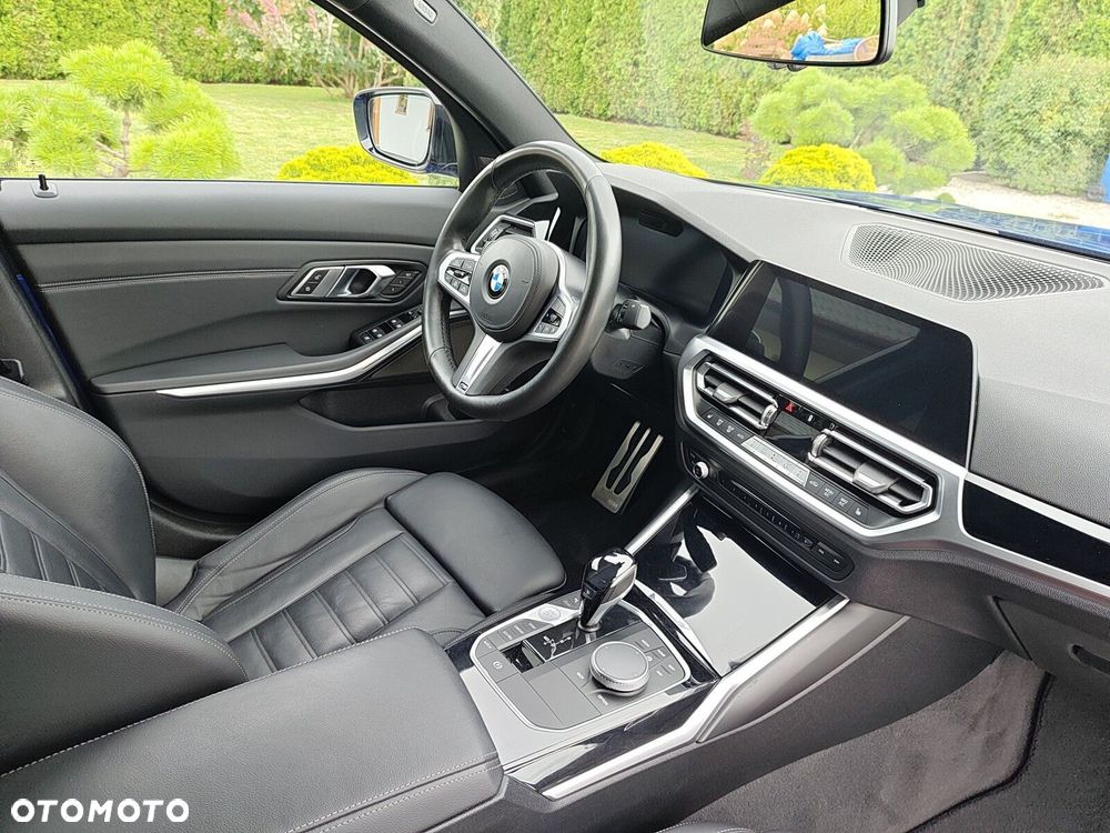 BMW Seria 3 M340i xDrive sport - 24