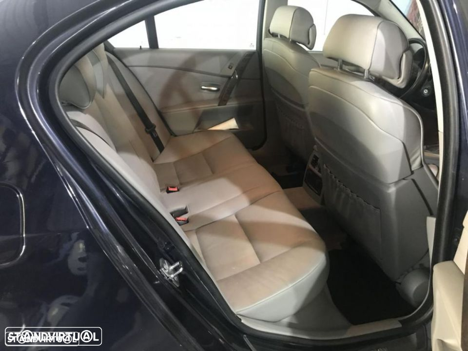 BMW 525d caixa automatica E60 Para Peças - 5