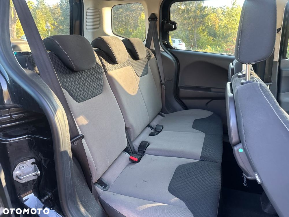 Ford Tourneo Courier 1.5 TDCi Titanium - 8