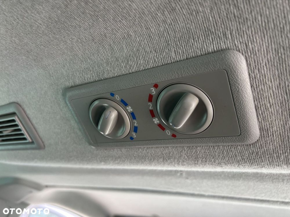 Renault trafic - 19