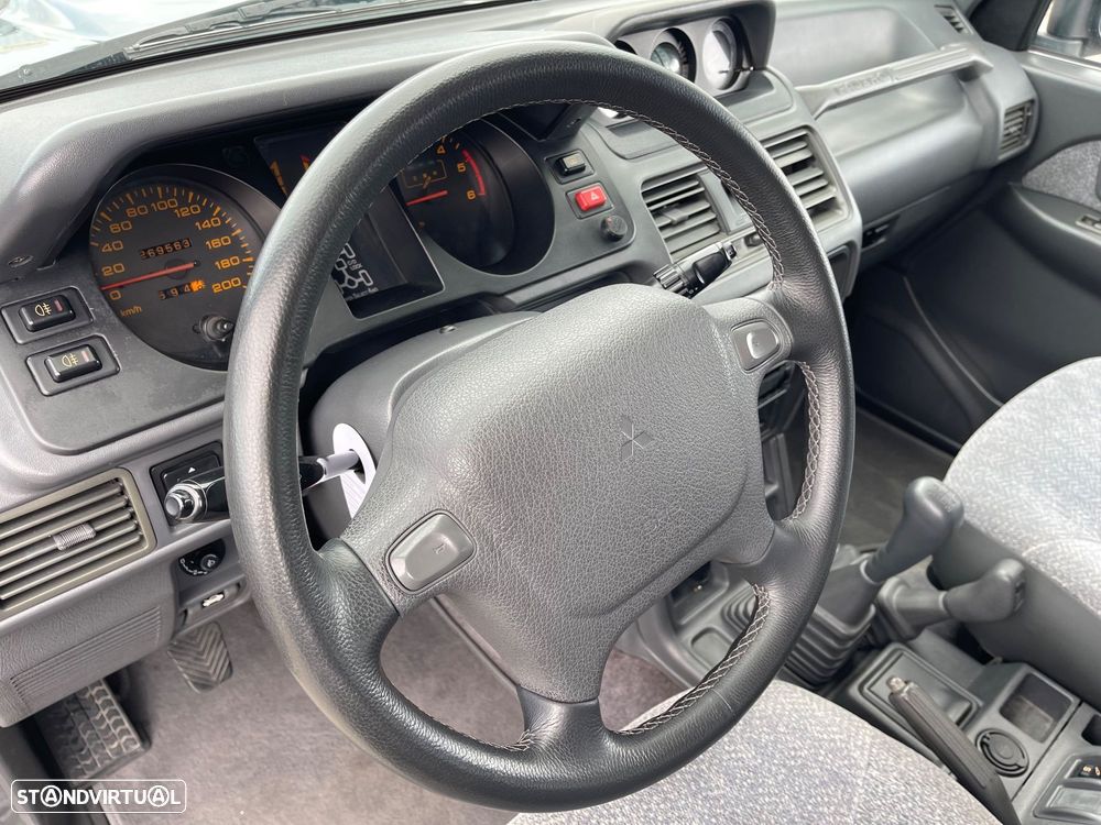 Mitsubishi Pajero 2.8 TD GLS Longo - 9