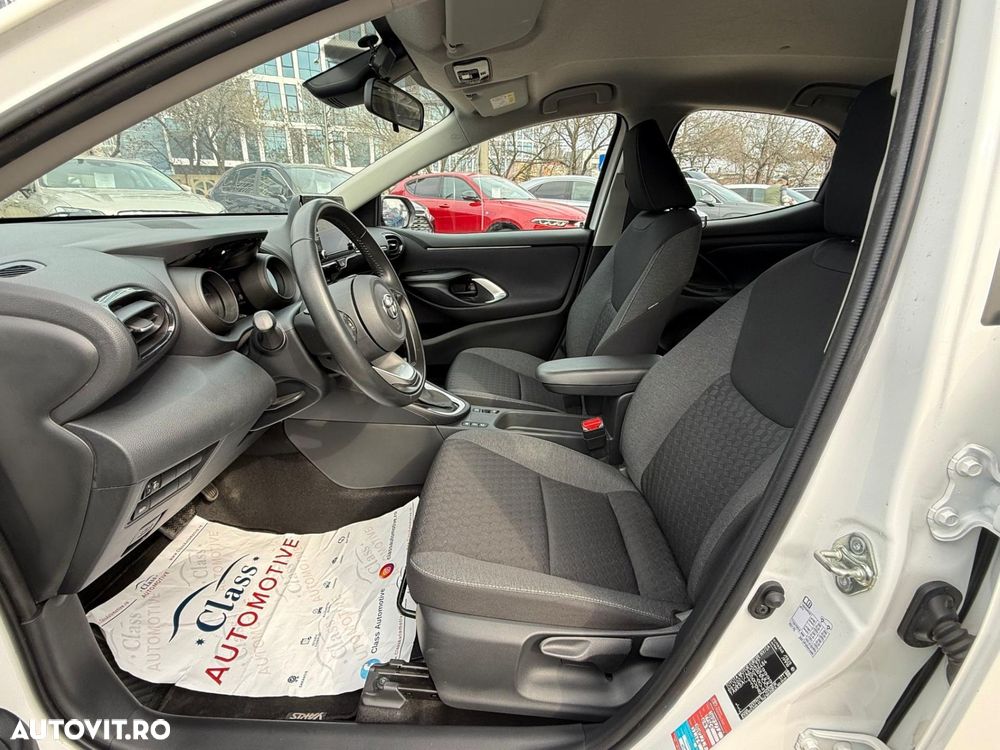 Toyota Yaris 1.5 VVT-i HSD Exclusive Style - 9
