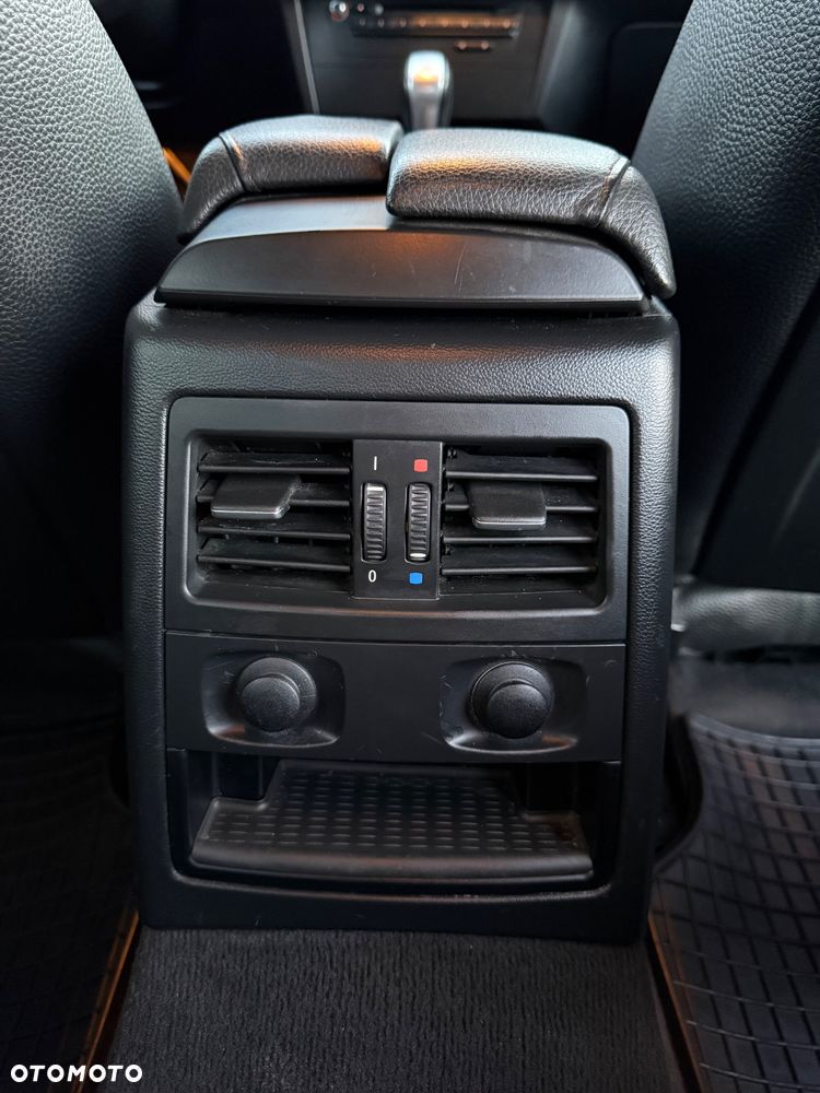 BMW Seria 3 320d DPF - 10
