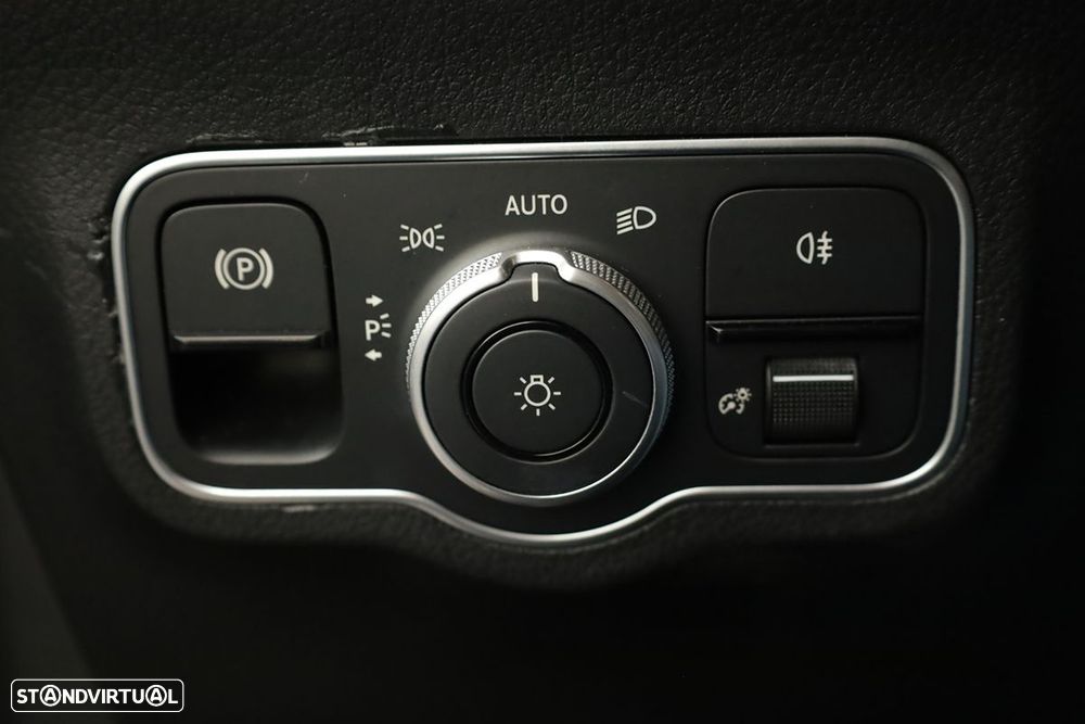 Mercedes-Benz GLA 200 - 17