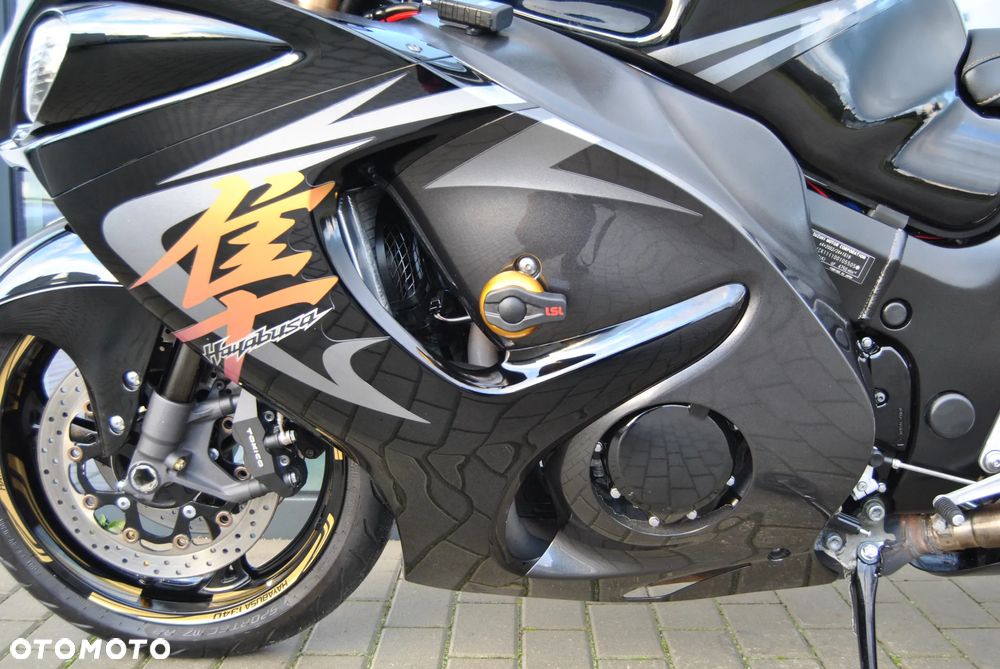 Suzuki GSX-R - 25