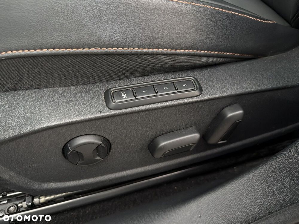 Cupra Formentor 1.4 e-Hybrid VZ DSG - 14