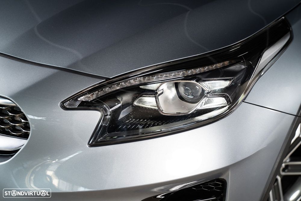 Kia XCeed 1.6 CRDi MHEV Drive - 8