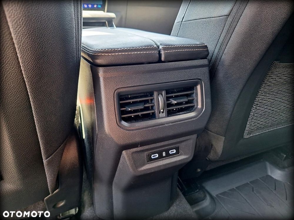 Renault Austral 1.3 TCe mHEV Techno - 8