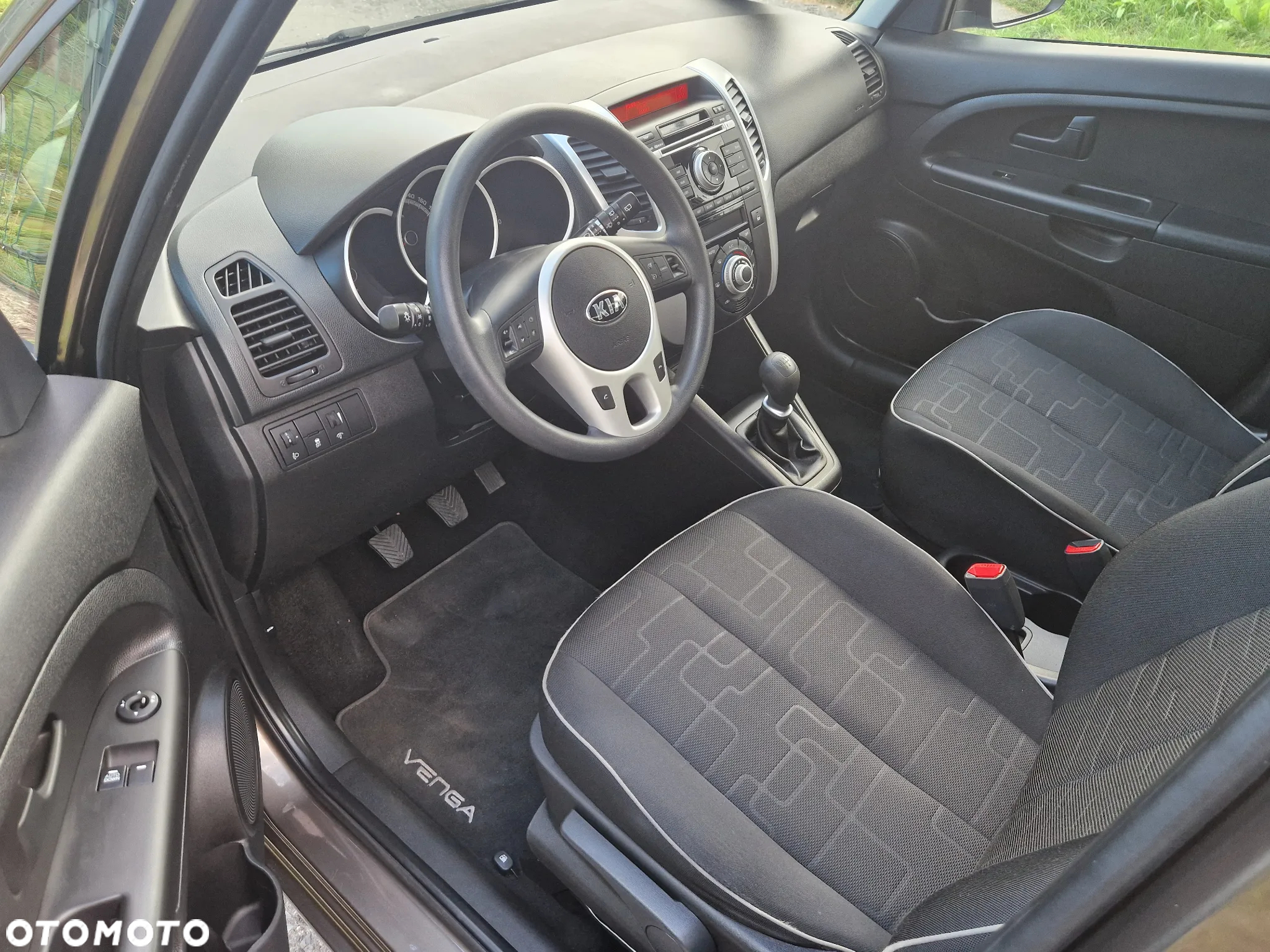 Kia Venga 1.4 Business Line - 9