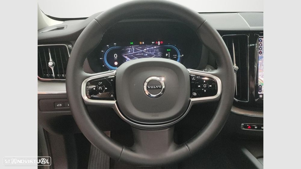 Volvo XC 60 2.0 T6 PHEV Plus Dark AWD - 11