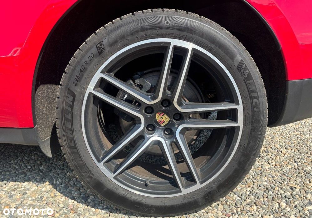 Porsche Macan - 18