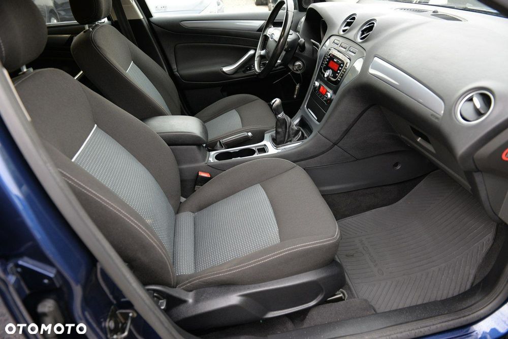 Ford Mondeo 2.0 Silver X - 12
