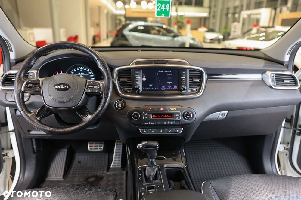 Kia Sorento - 7