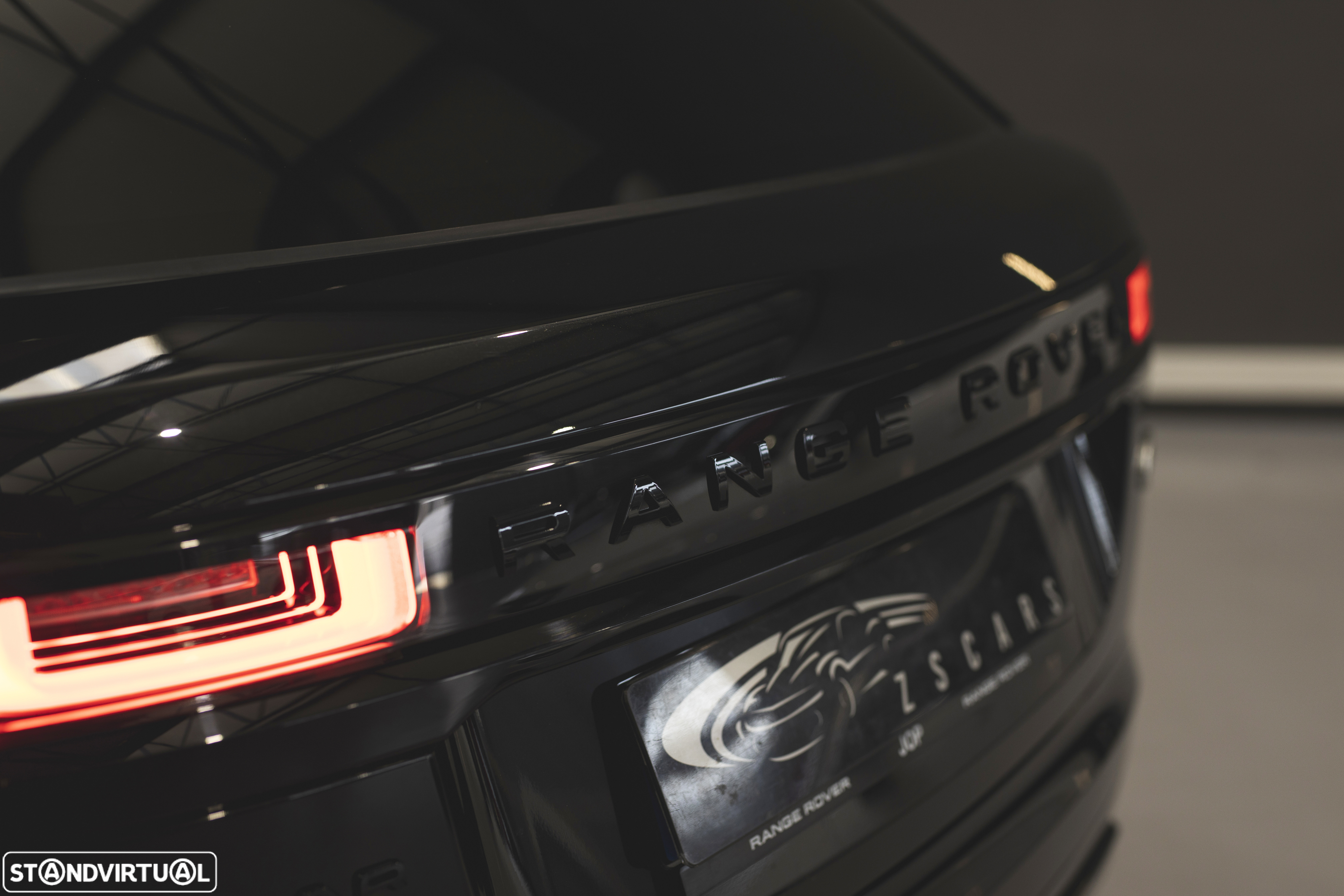 Land Rover Range Rover Velar D200 Dynamic SE - 12