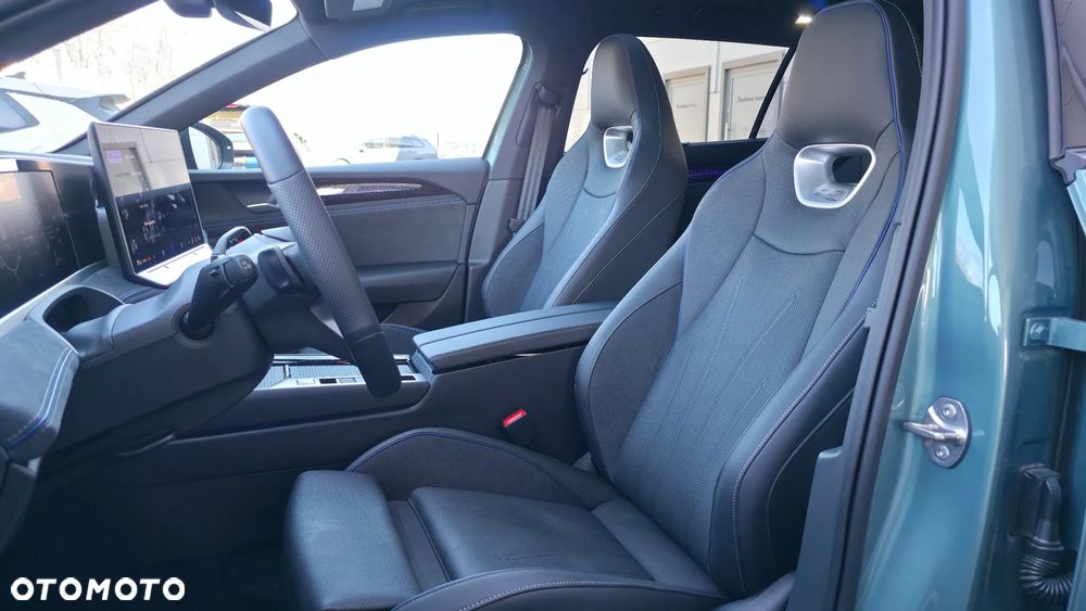 Volkswagen Passat Variant 2.0 TDI SCR 4Mot R-Line DSG - 11