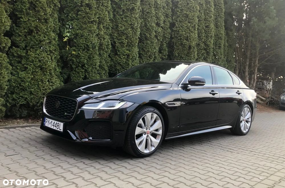 Jaguar XF 2.0 D200 mHEV AWD R-Dynamic SE - 2