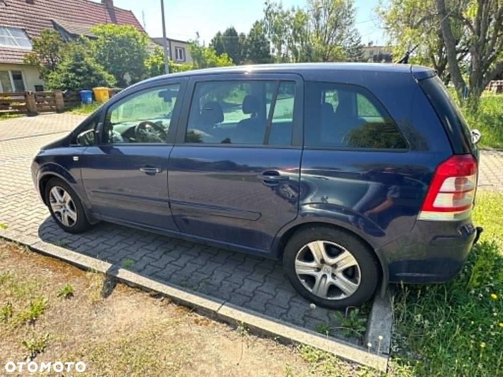 Opel Zafira 1.9 CDTI 111 - 2