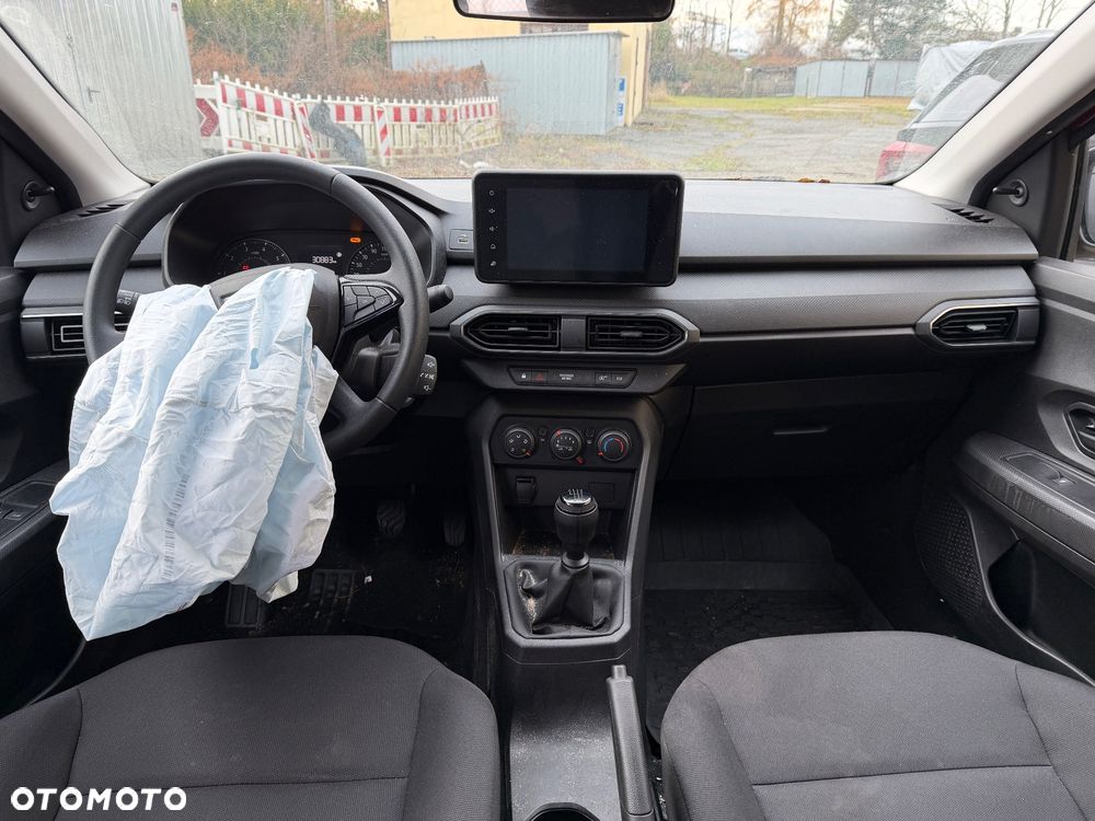 Dacia Sandero TCe 90 Essential - 13