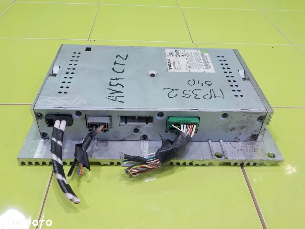 VOLVO S40 II 2.5 T5 04r AUT wzmacniacz radia 30679537 - 3