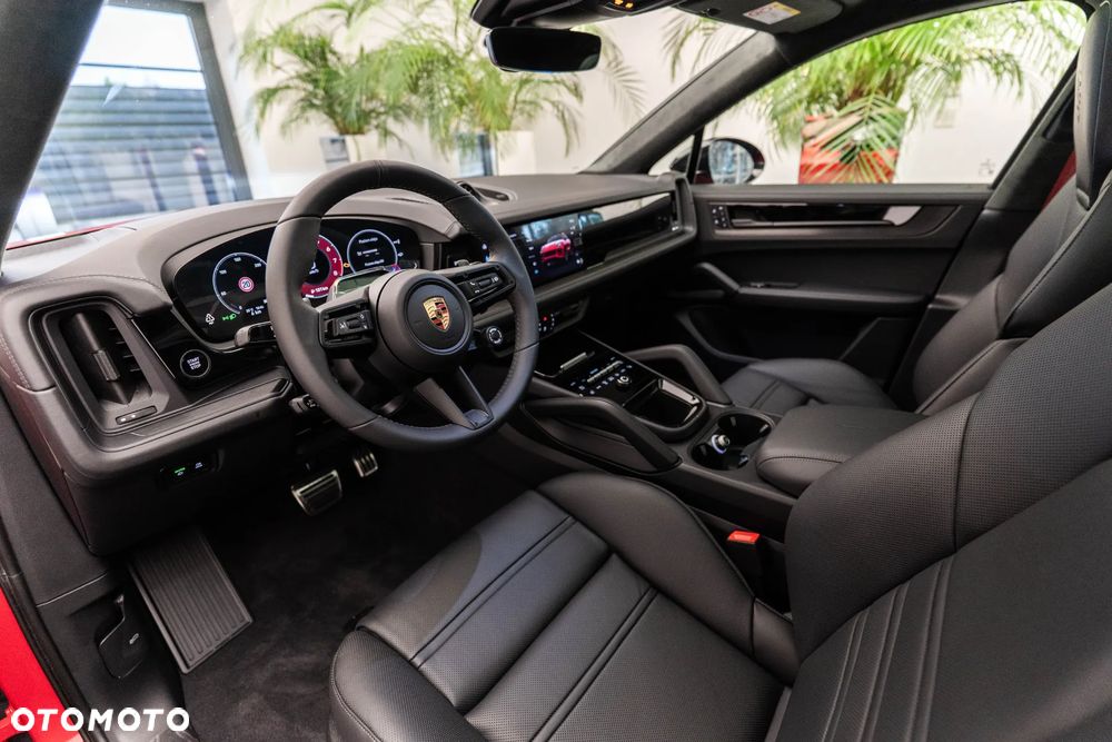 Porsche Cayenne GTS - 8