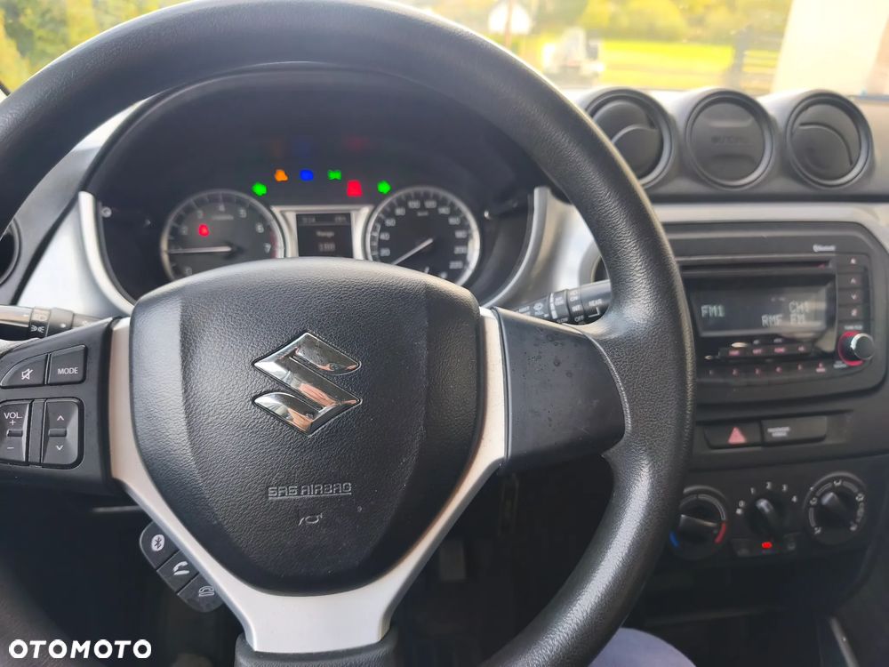 Suzuki Vitara - 12