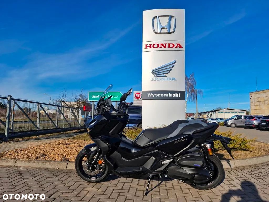 Honda ADV350 - 1