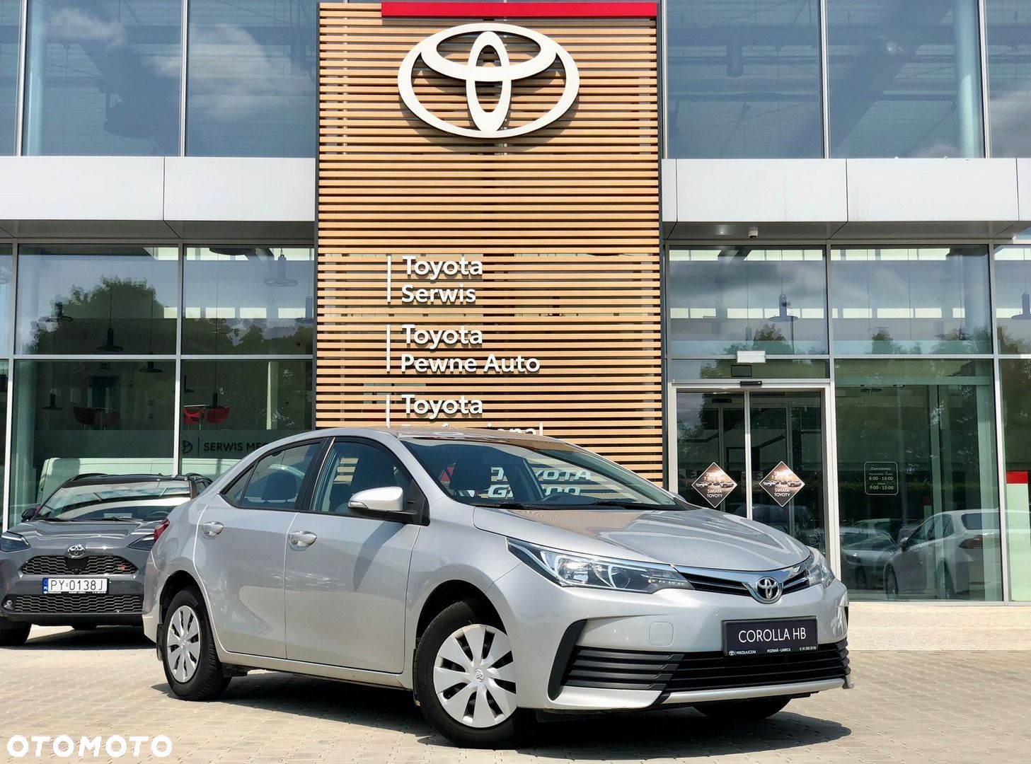 Toyota Corolla - 1
