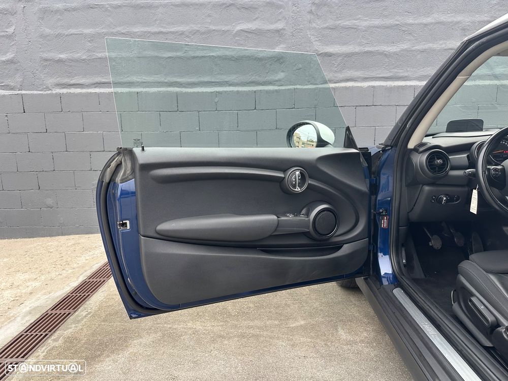 MINI 3 Portas Cooper D - 9