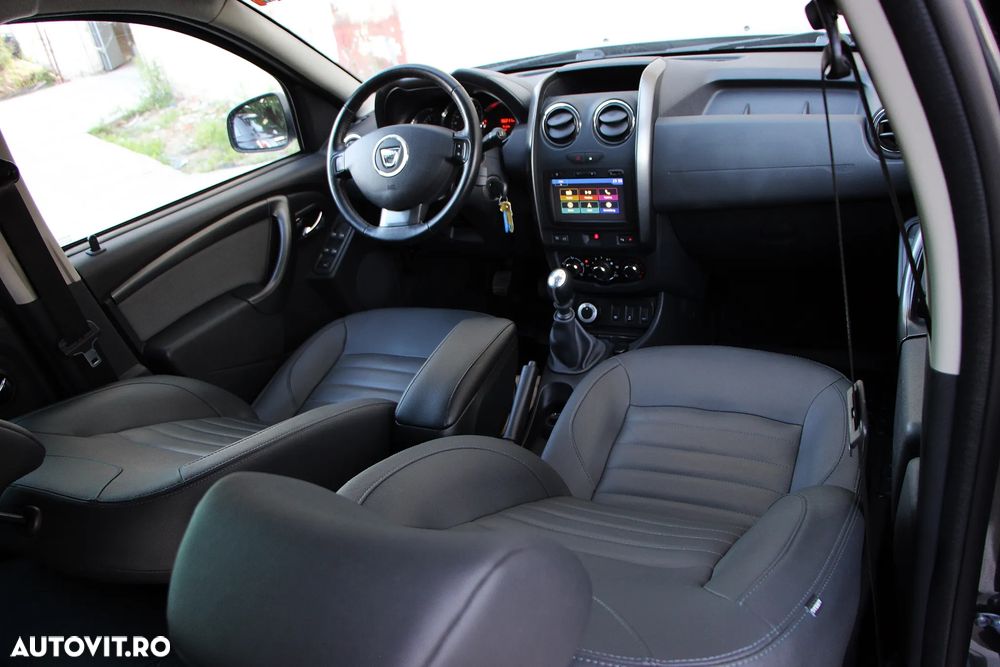 Dacia Duster TCe 125 4x4 Blackshadow - 11