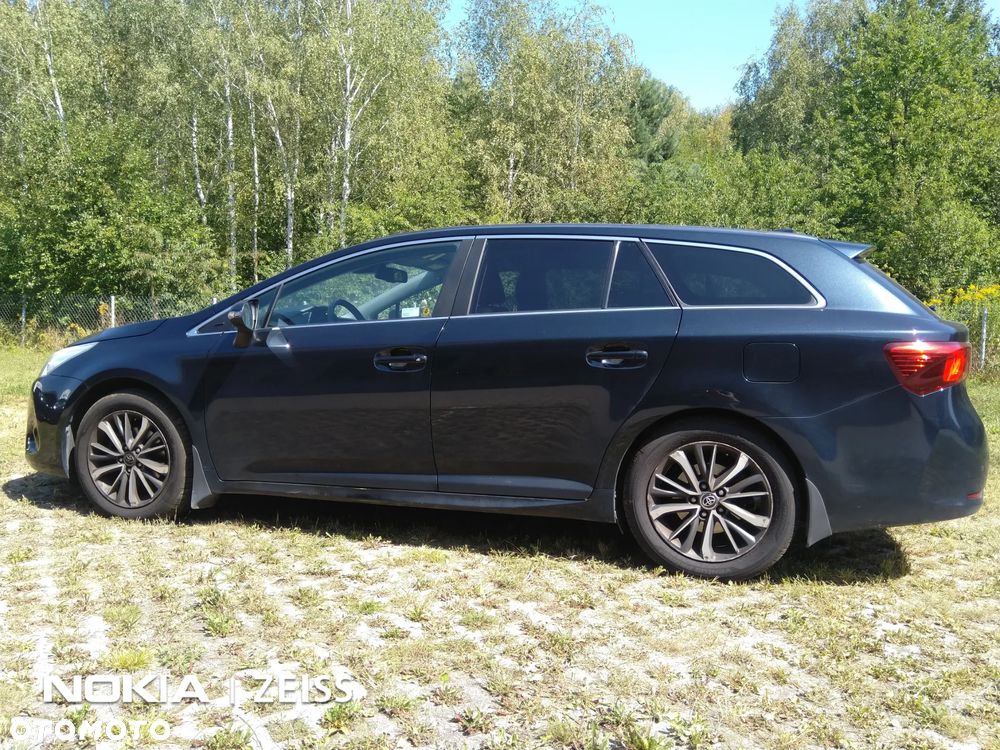 Toyota Avensis 1.8 Premium - 2