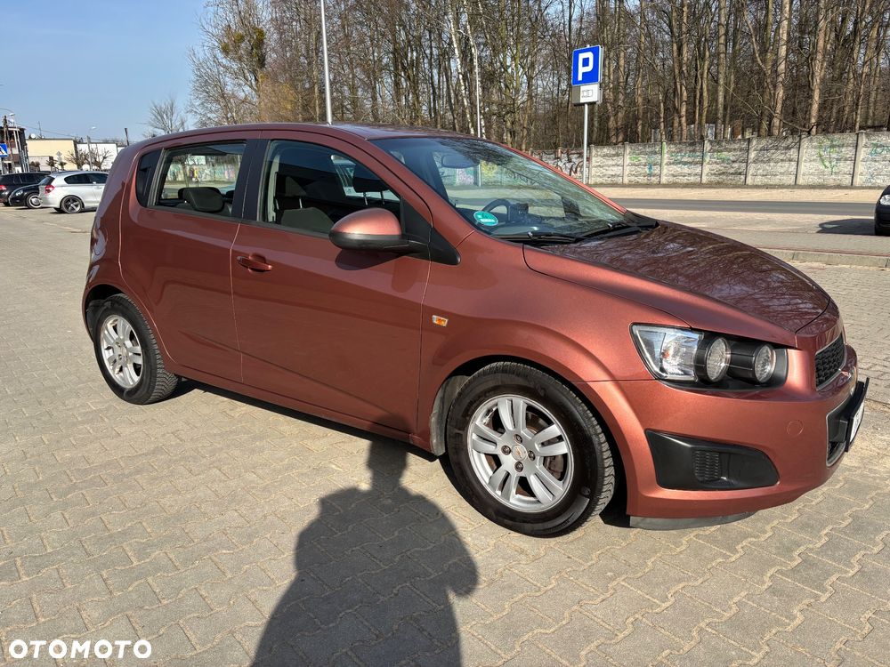 Chevrolet Aveo 1.4 16V LS - 2