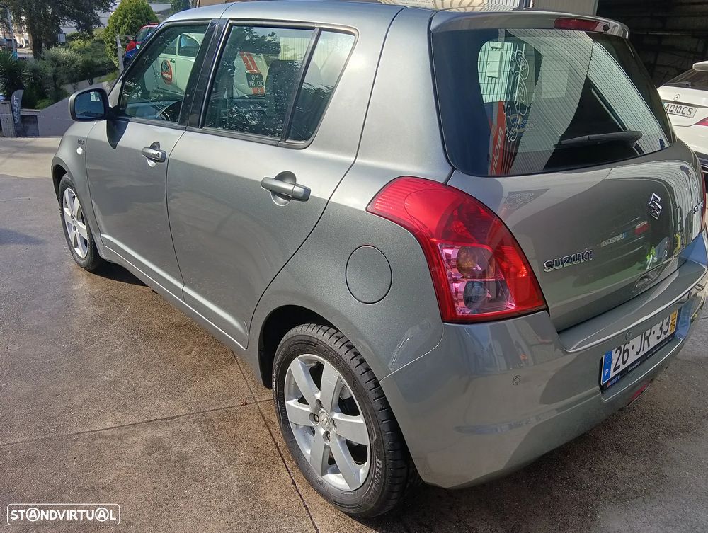 Suzuki Swift 1.3 DDiS Sport - 3