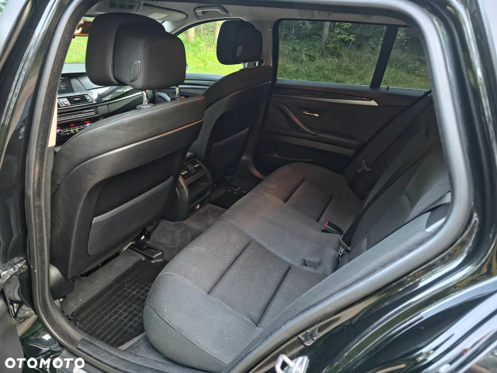 BMW Seria 5 520d - 12