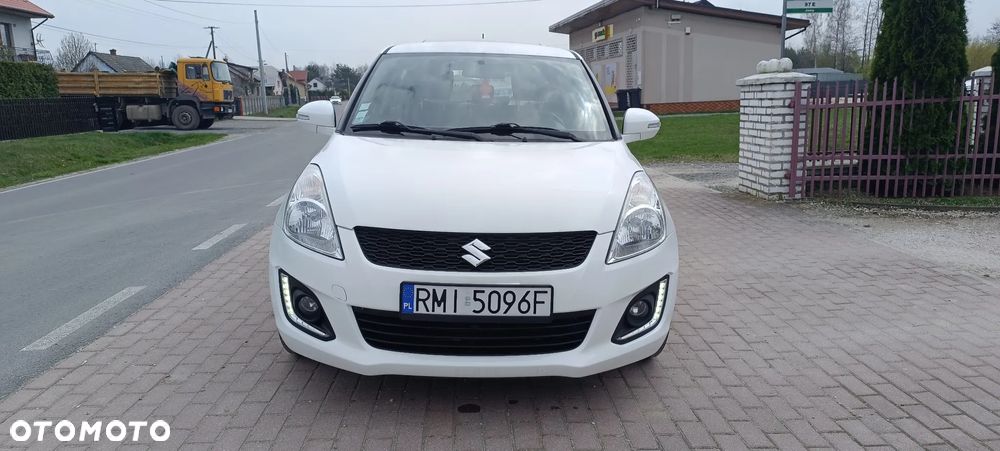 Suzuki Swift - 4