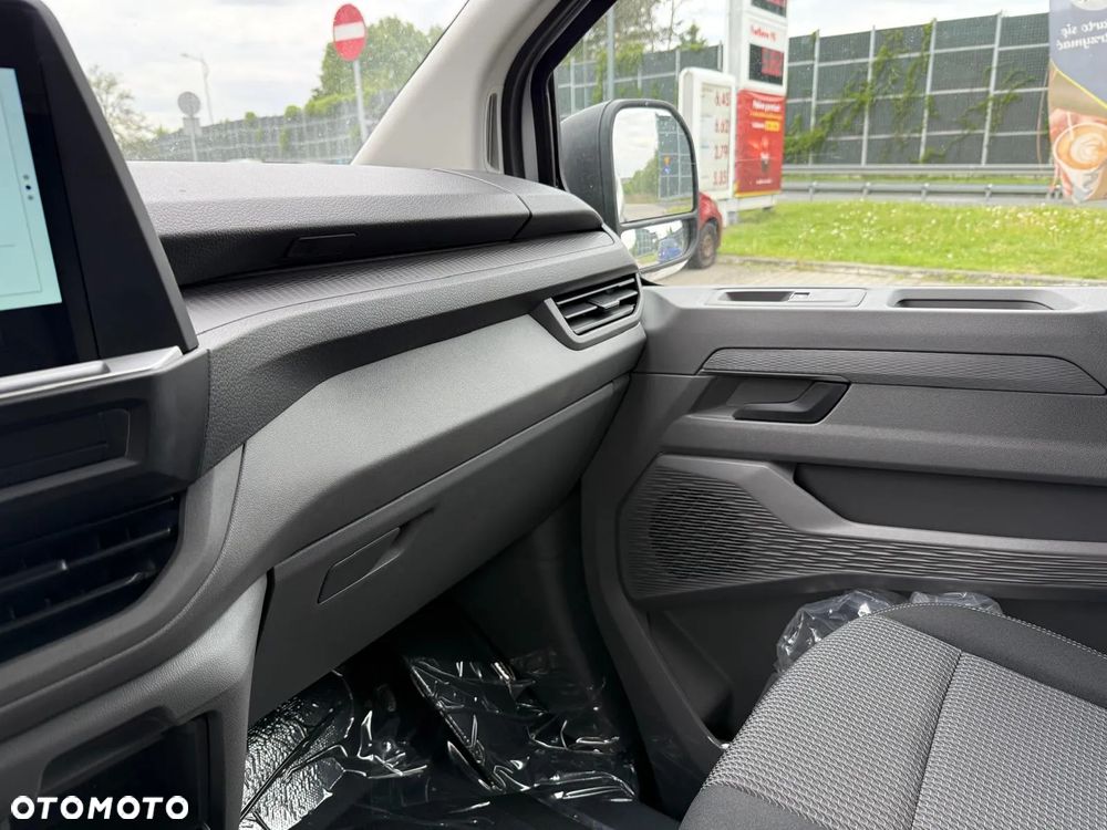 Volkswagen Transporter T7 - 28