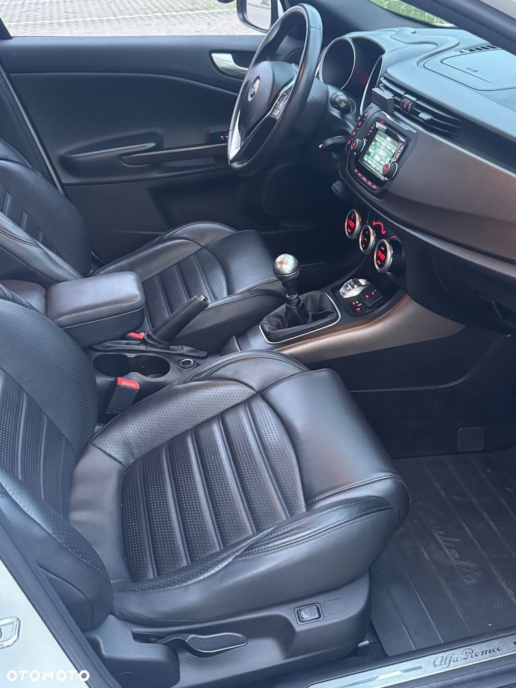 Alfa Romeo Giulietta 1.4 TB MultiAir Distinctive - 11